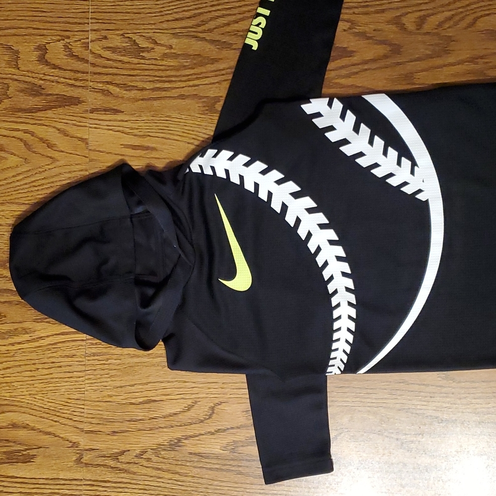 COPY - Nike athletic outfit size 6